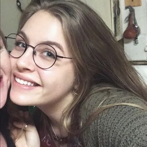 Meet your Posher, Kali